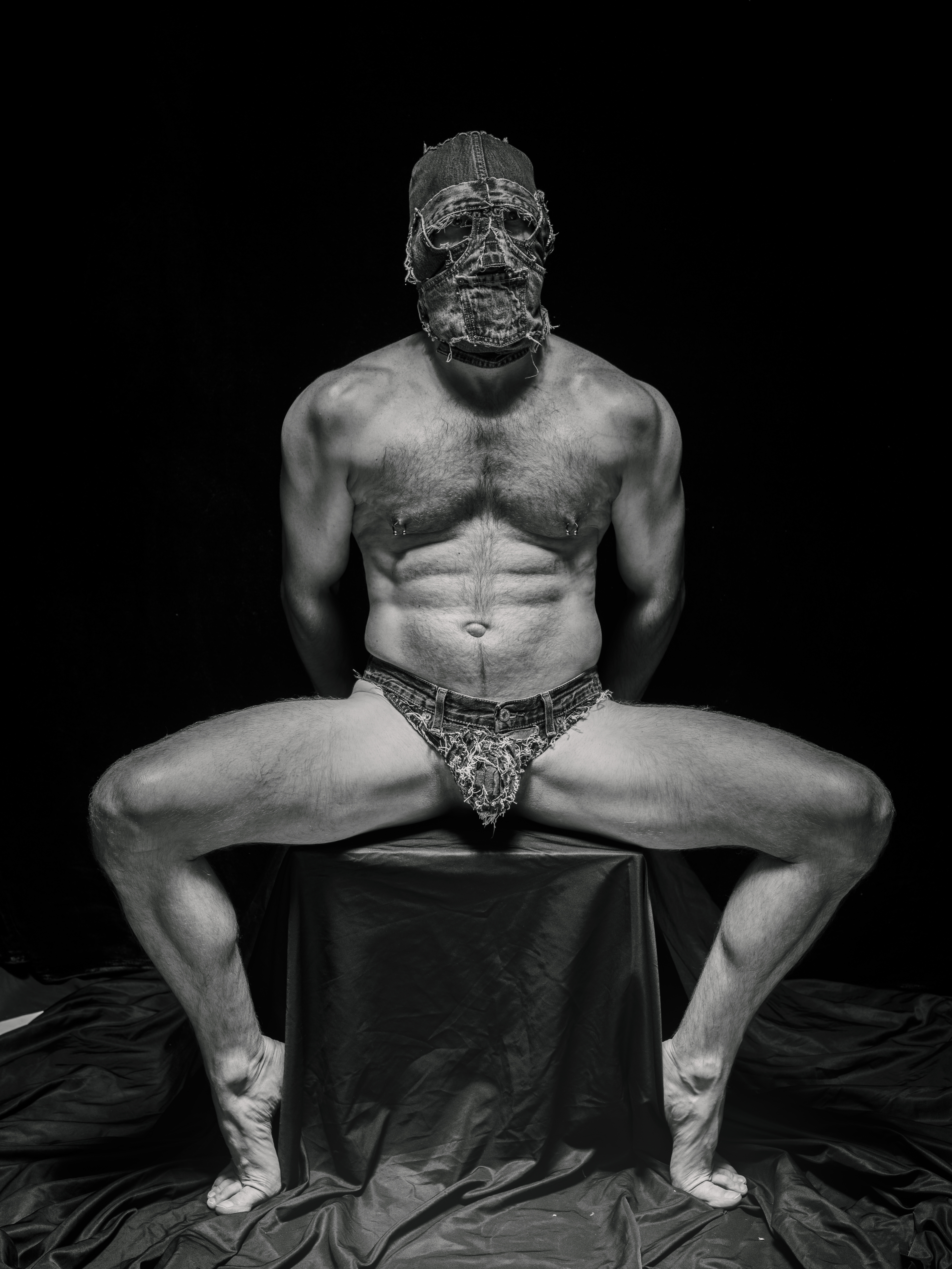 02_Prncptl_0028-0317-2023_0710_ADAM-339BW - PORNCEPTUAL